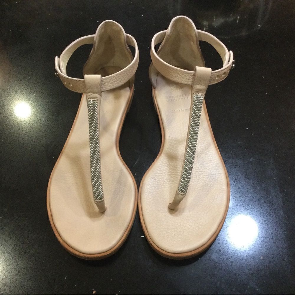 BRUNELLO CUCINELLI Flat Leather Sandals Monili-Trim T-Ankle Strap
